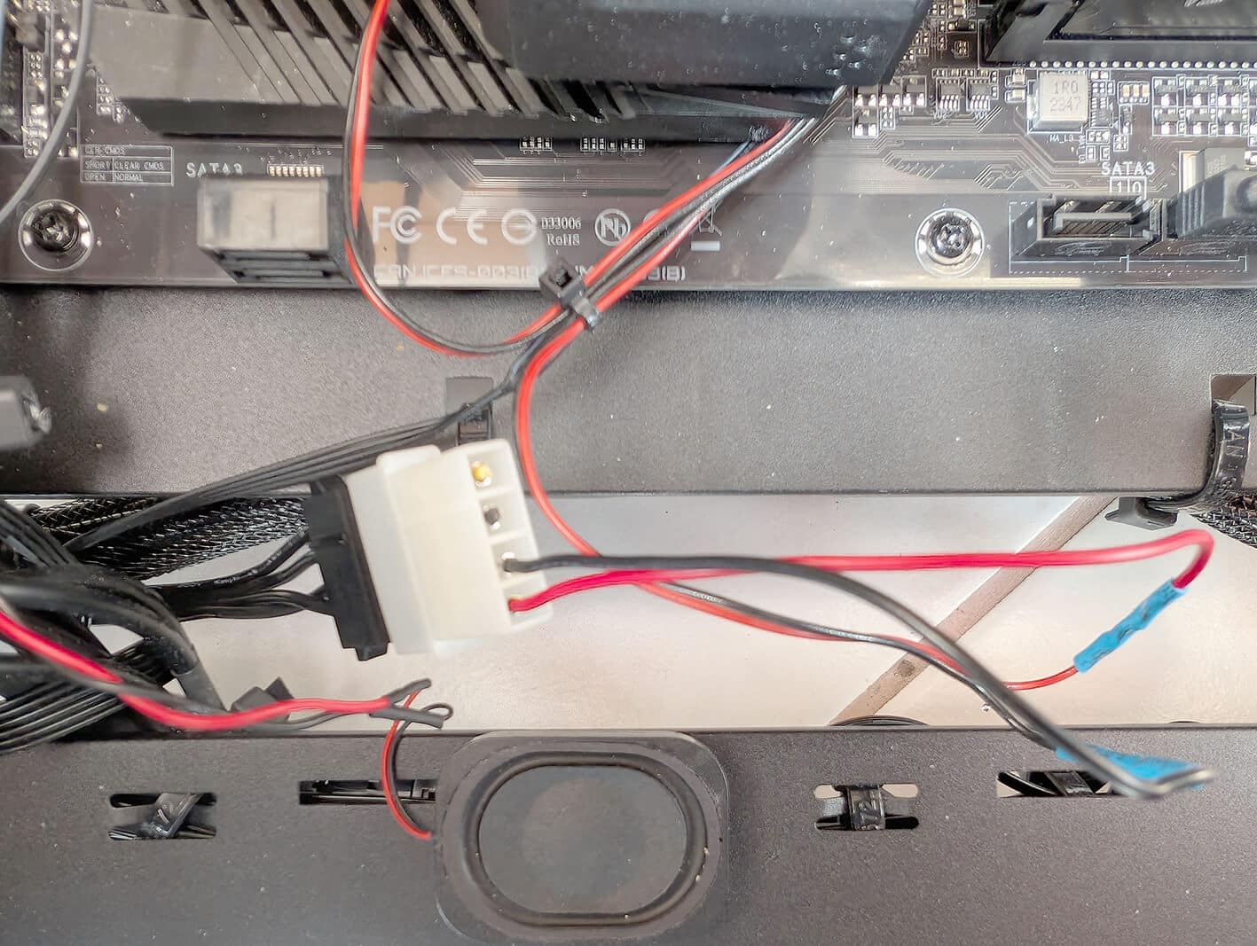 Bild 7: Anzapfung der 5-V-Stromversorgung im PC