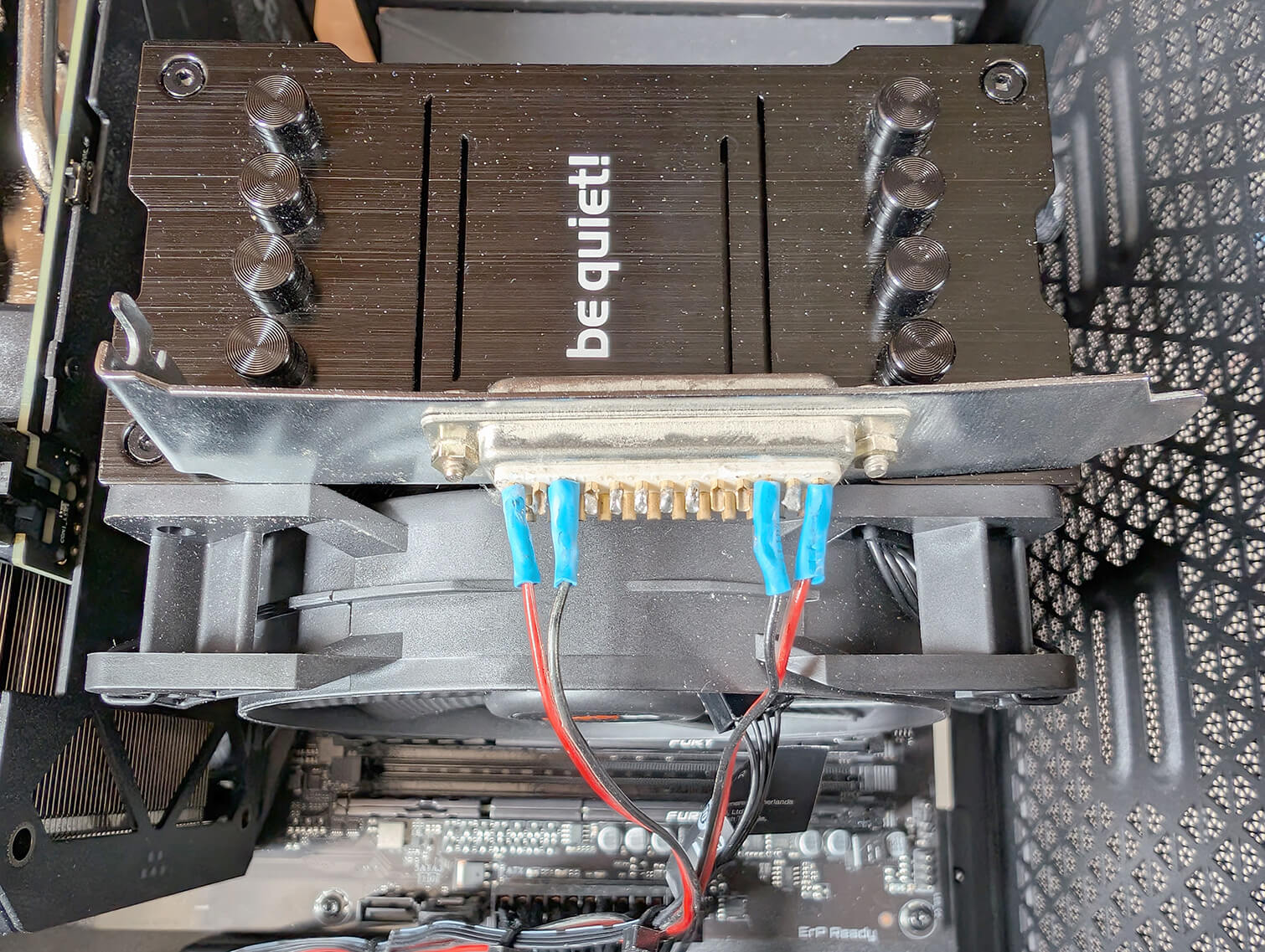 Bild 8: Slotblech mit angelötetem Kabel